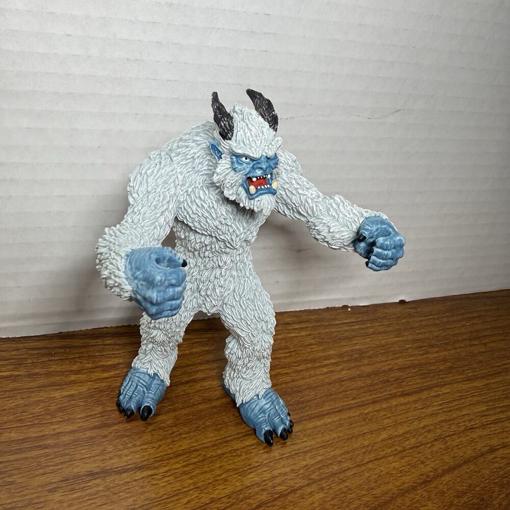 Schleich Eldrador Creatures Ice Monster #42448 Pre-owned Clean No Weapon